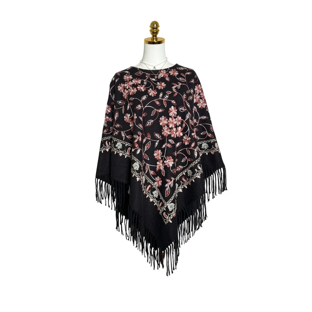 Rachel Zoe Black Floral Embroidered Fringe Poncho Wrap One Size Boho Pullover